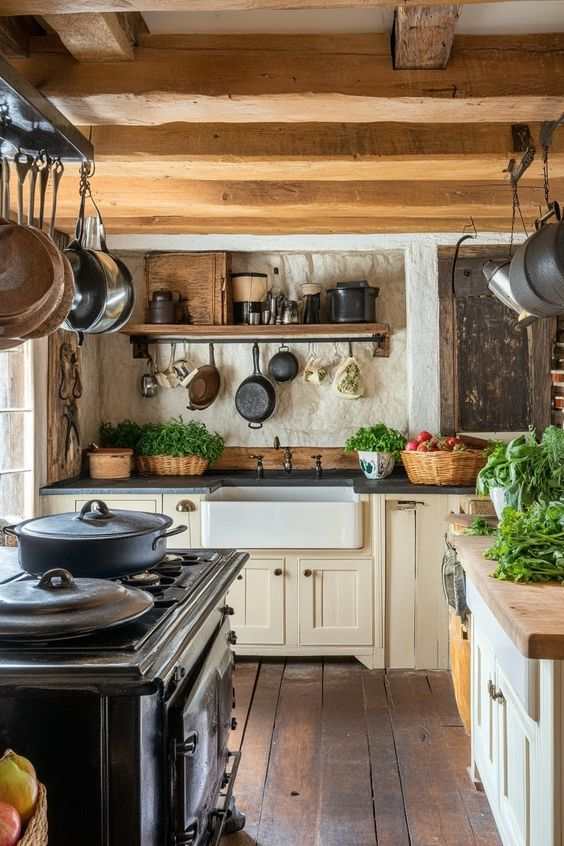 Properties in the heart of Southern Lazio Explore a restoration village residence project in Southern Lazio